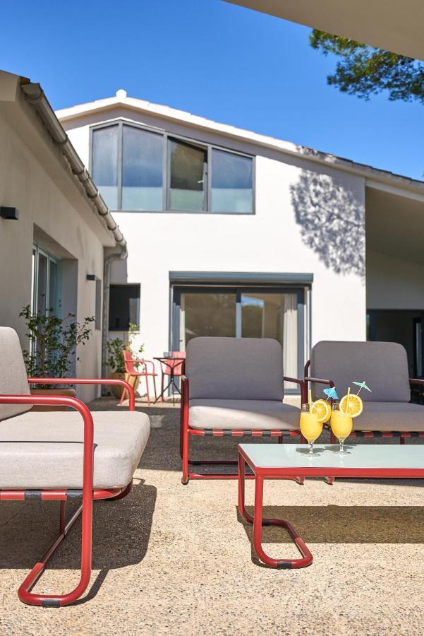 Casa Brisa Boutique Guest House - Gay Men Only Sant Pere De Ribes Ngoại thất bức ảnh